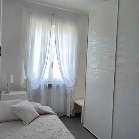 Apartment La Passione Al Mare Marina di Massa